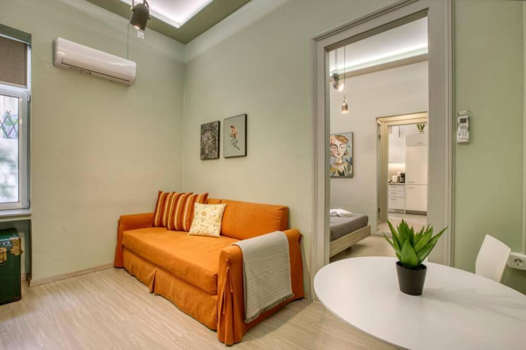 Apartamento Plaka Filotheis House A Atenas Exterior foto