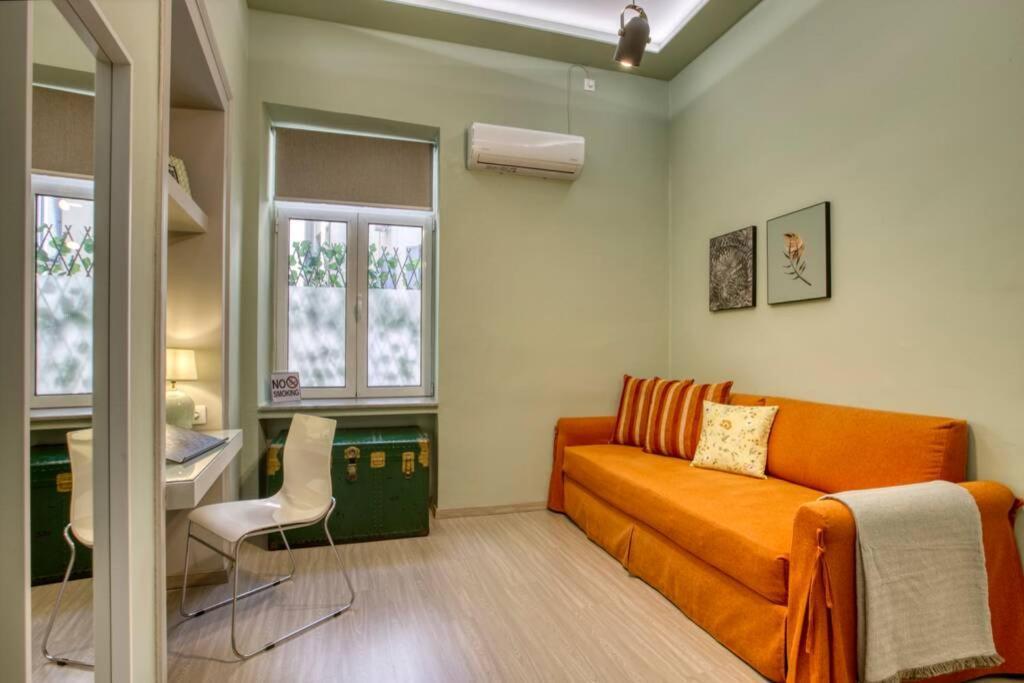 Apartamento Plaka Filotheis House A Atenas Exterior foto
