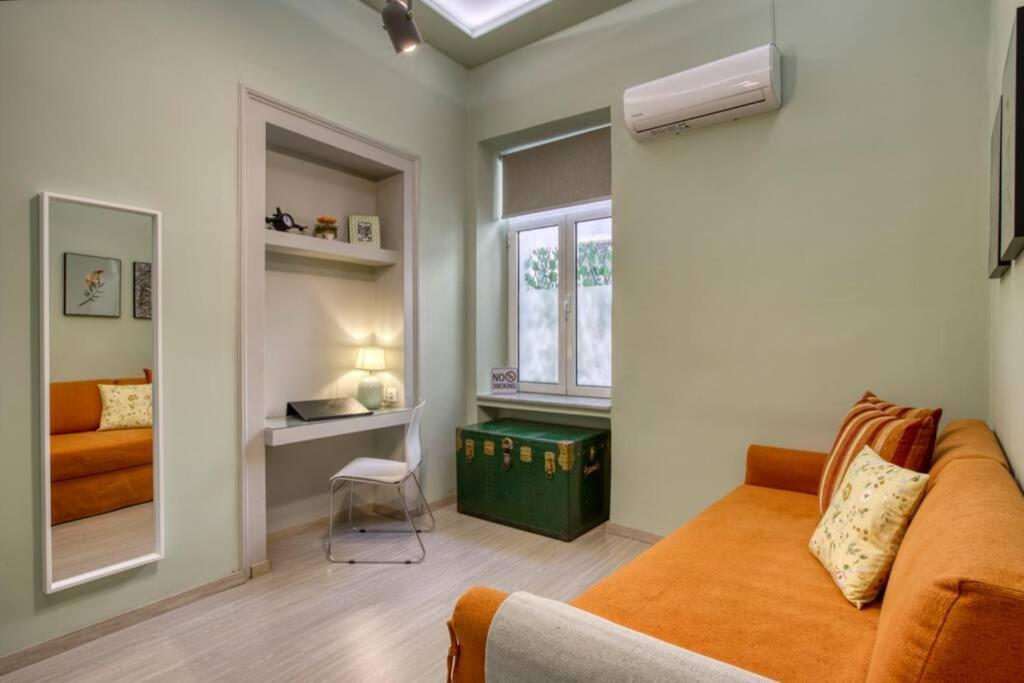 Apartamento Plaka Filotheis House A Atenas Exterior foto